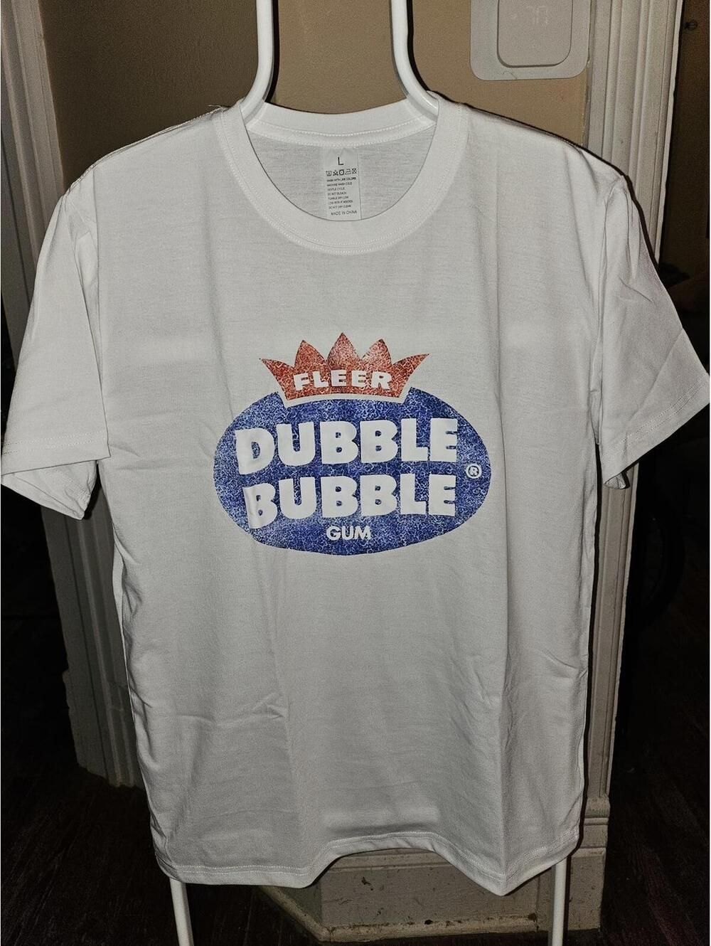 NEW - Fleer baseball cards double bubble - L -cotton T-shirt - NIB